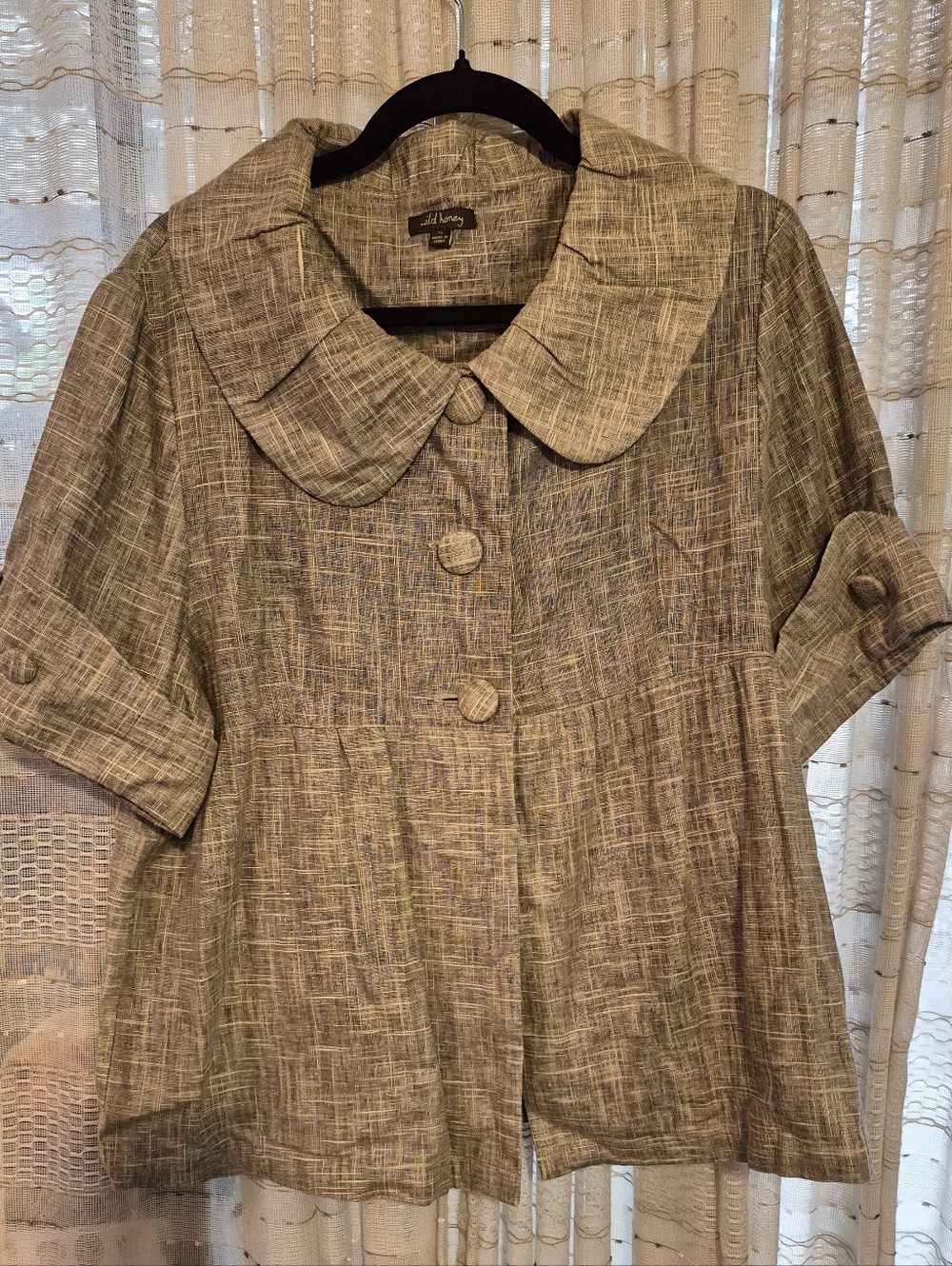 Women’s Short-Sleeve Button Front Top with Peter Pan Collar - Beige